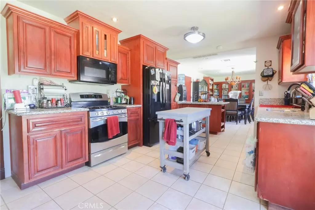 Barstow, CA 92311,31582 Clay River RD