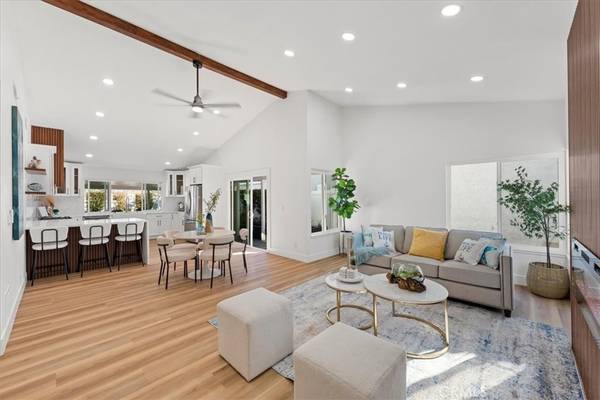 21072 Galbar CIR, Huntington Beach, CA 92646