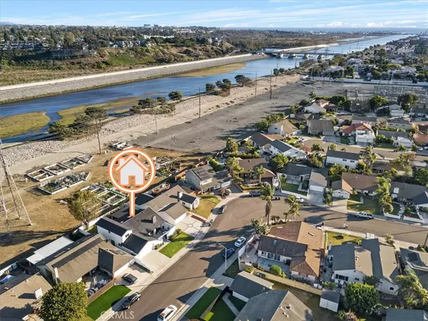 Huntington Beach, CA 92646,21072 Galbar CIR