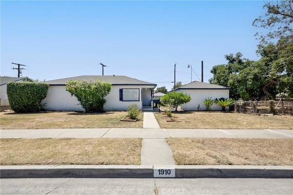 Fullerton, CA 92833,1910 W Chapman Ave.