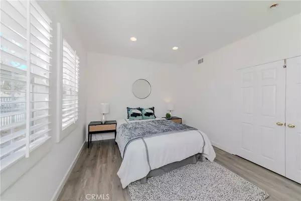 Fullerton, CA 92833,1254 Starbuck ST