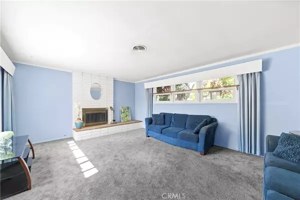Fullerton, CA 92833,409 N Basque AVE