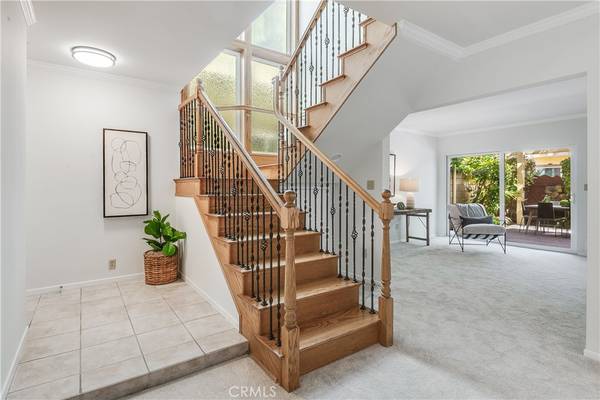 Long Beach, CA 90803,214 Angelo