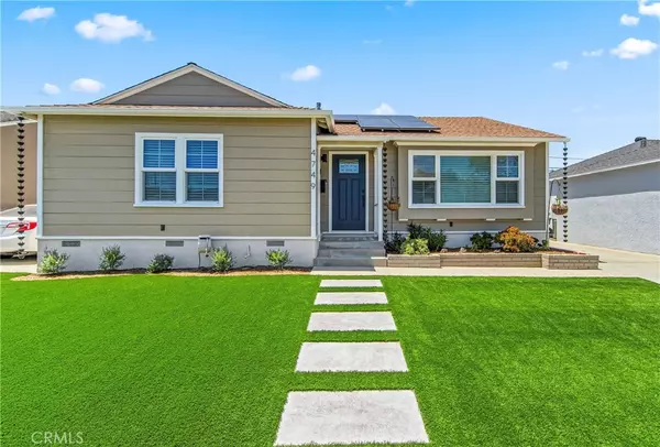 Lakewood, CA 90712,4749 Oliva AVE