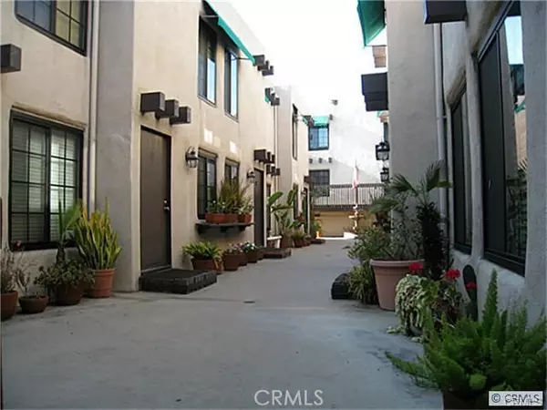 Long Beach, CA 90802,1415 E 4th ST #7