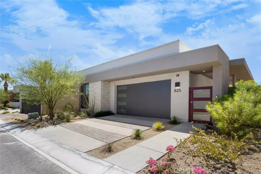 Palm Springs, CA 92262,825 Fountain DR