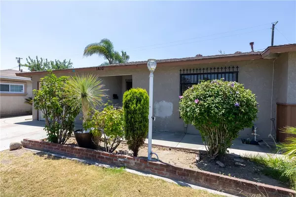 Santa Ana, CA 92704,1410 W Camden PL