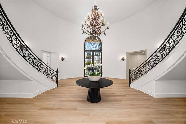 Villa Park, CA 92861,9622 Loma ST