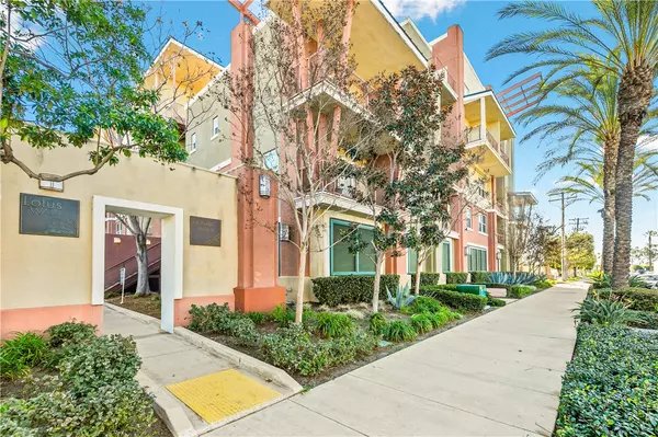 12842 Palm St ##204, Garden Grove, CA 92840