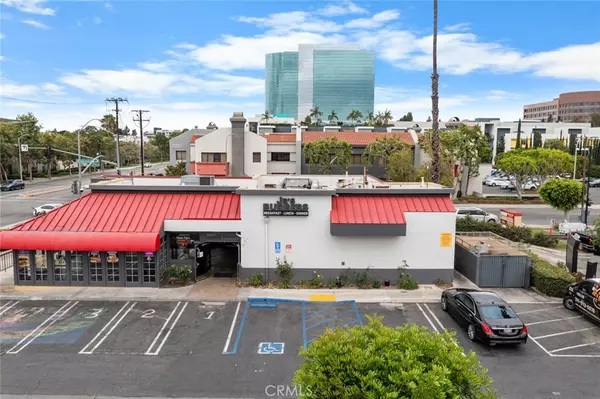 2029 E First ST, Santa Ana, CA 92705
