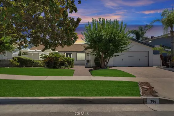 Orange, CA 92867,704 E Barkley AVE