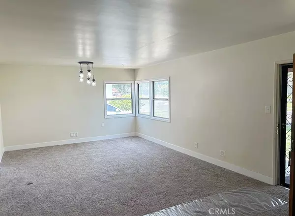 Santa Fe Springs, CA 90670,10813 Flallon AVE
