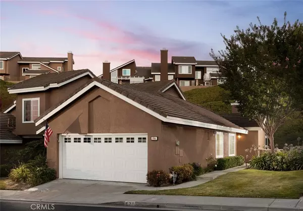 830 S Sapphire LN, Anaheim Hills, CA 92807