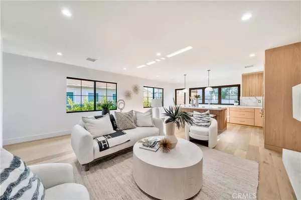 Manhattan Beach, CA 90266,2605 N Poinsettia AVE