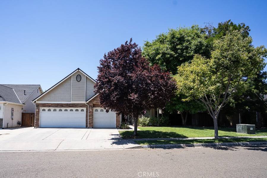 3235 N Arroyo AVE, Fresno, CA 93727