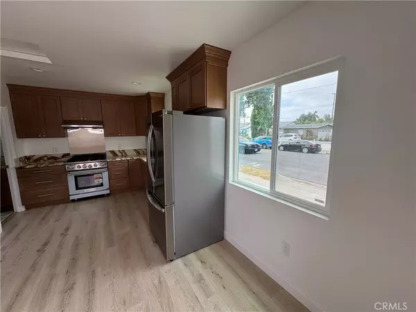 Anaheim, CA 92801,1203 N Fulton ST