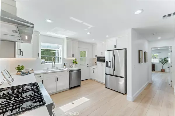 18011 Theodora DR, Tustin, CA 92780