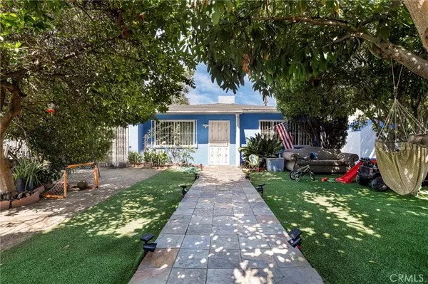 Reseda, CA 91335,7545 White Oak AVE