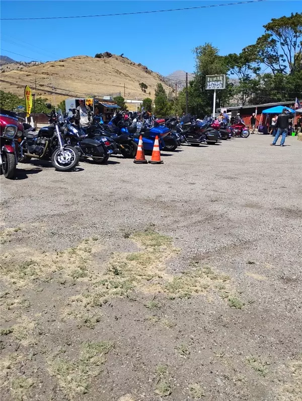 Lake Isabella, CA 93205,3700 LAKE ISABELLA