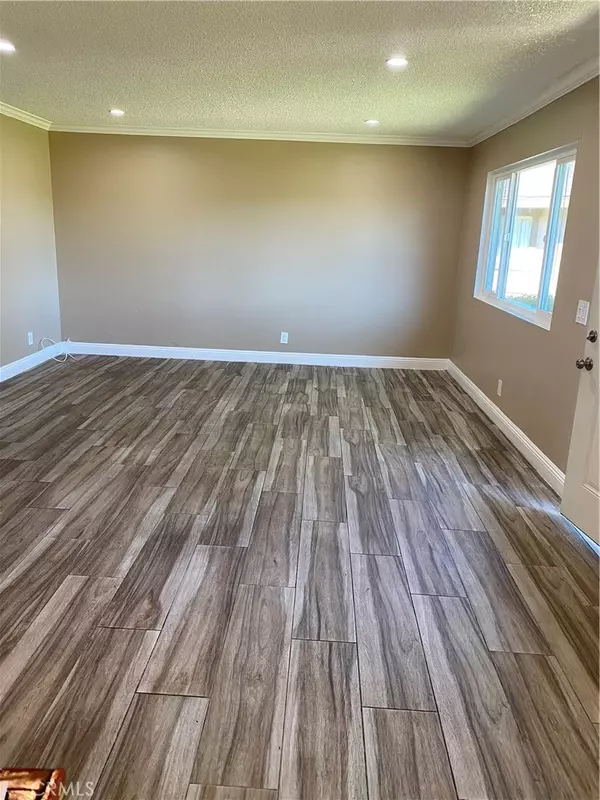 Santa Ana, CA 92705,1733 Normandy PL #73A