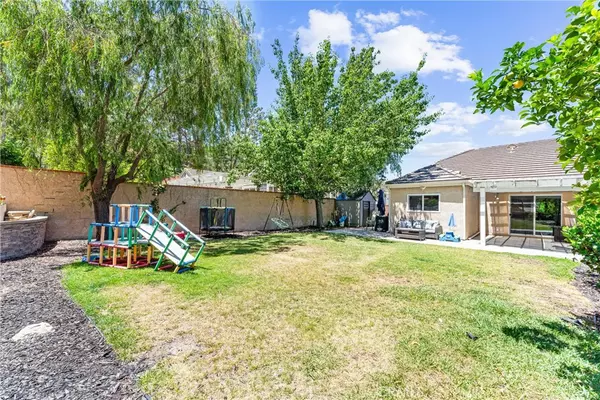 Anaheim Hills, CA 92807,5742 E Hudson Bay DR