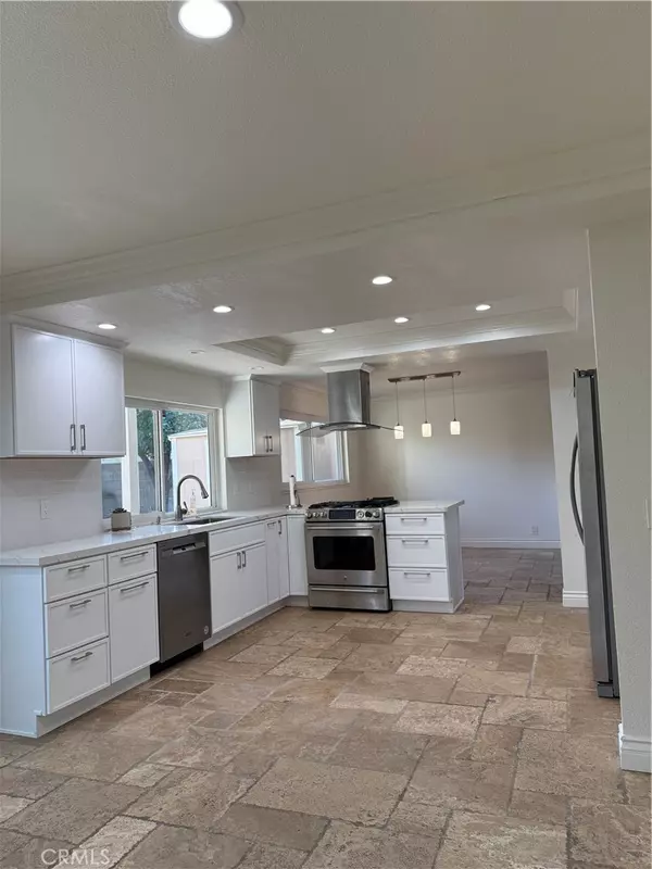 La Palma, CA 90623,5072 Alder LN