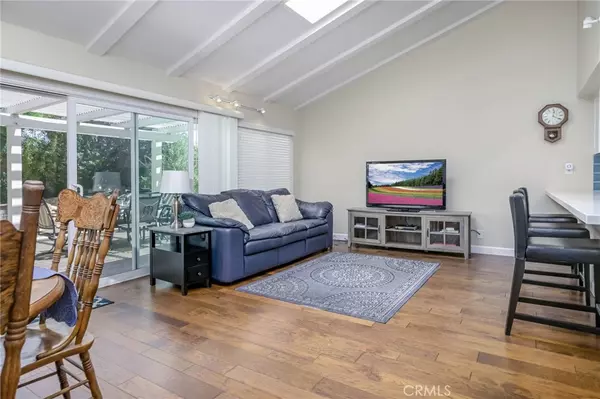 Los Alamitos, CA 90720,3931 Myra Ave.