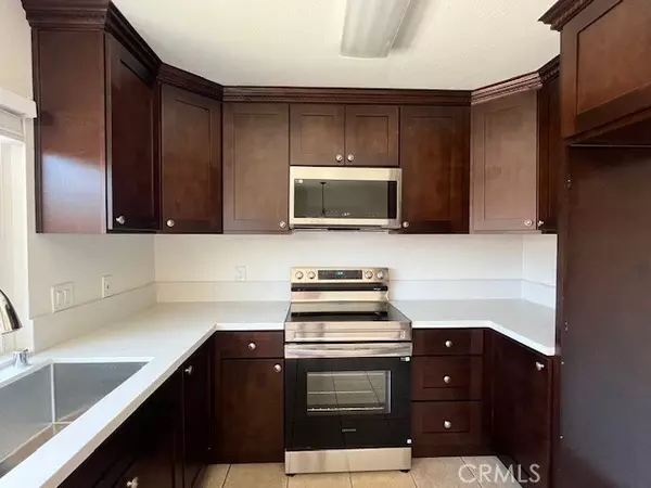 Santa Ana, CA 92707,2951 S Sycamore ST #C
