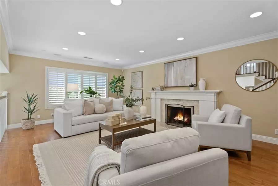 3831 Wisteria ST, Seal Beach, CA 90740