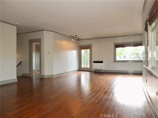 Long Beach, CA 90814,353 Newport AVE
