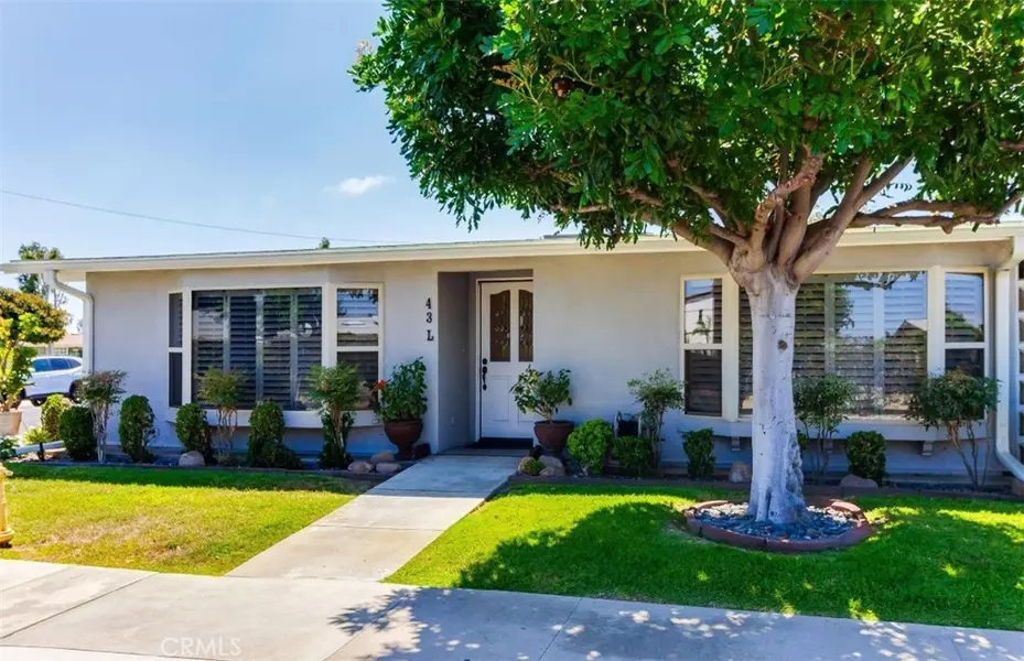 1582 Golden Rain Rd #43-L, Seal Beach, CA 90740