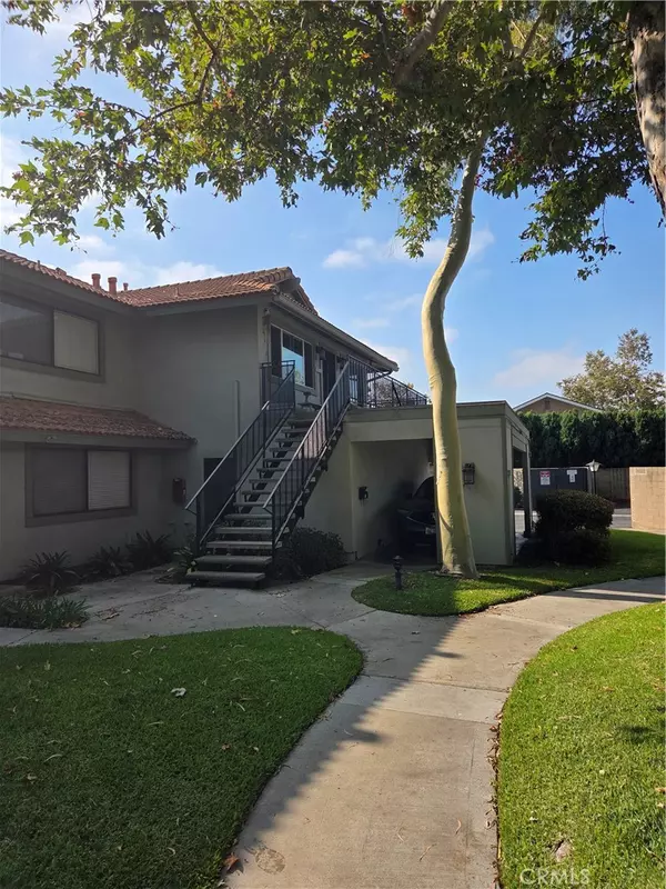 Santa Ana, CA 92707,3638 S Main ST #D11