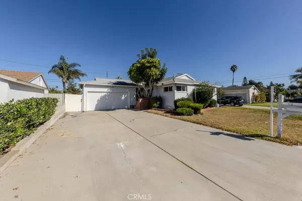 690 Capital Street, Costa Mesa, CA 92627