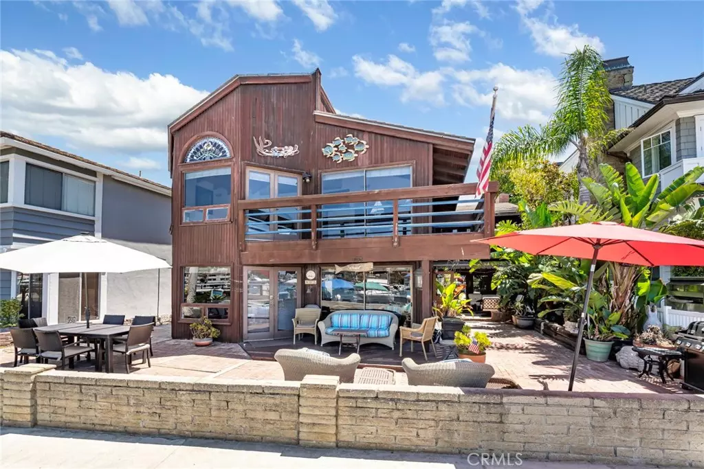 Newport Beach, CA 92662,805 N Bay Front