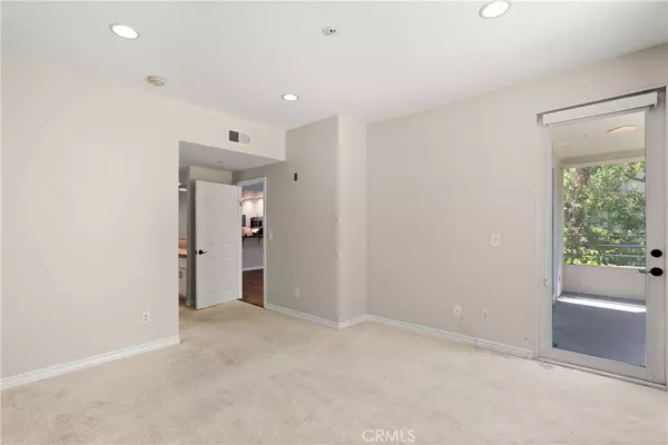 2243 Martin #217, Irvine, CA 92612