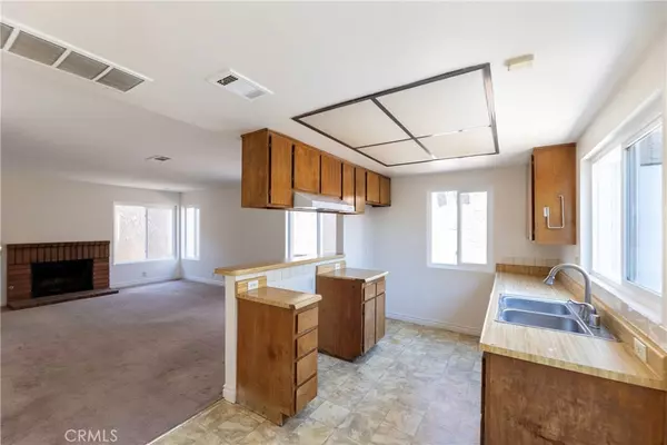 La Habra, CA 90631,217 W Mountain View AVE #5