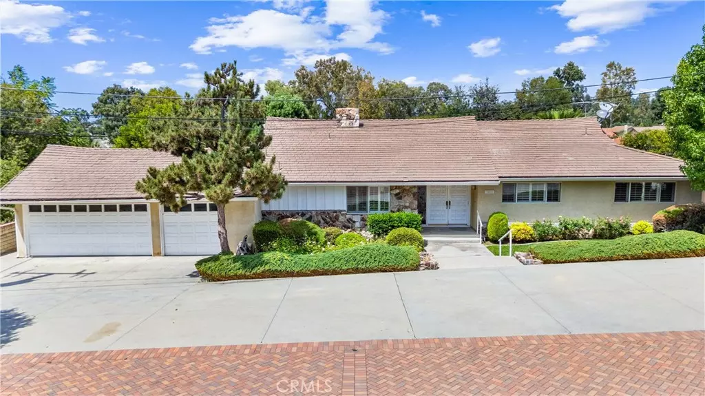 La Mirada, CA 90638,15518 Olive Branch DR