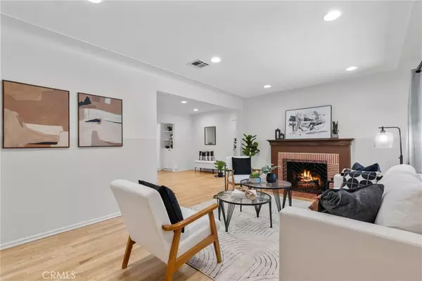 North Hollywood, CA 91601,5835 Denny AVE