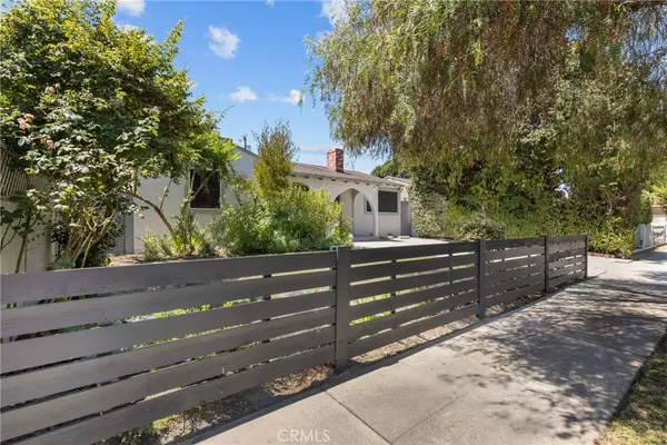 North Hollywood, CA 91601,5835 Denny AVE