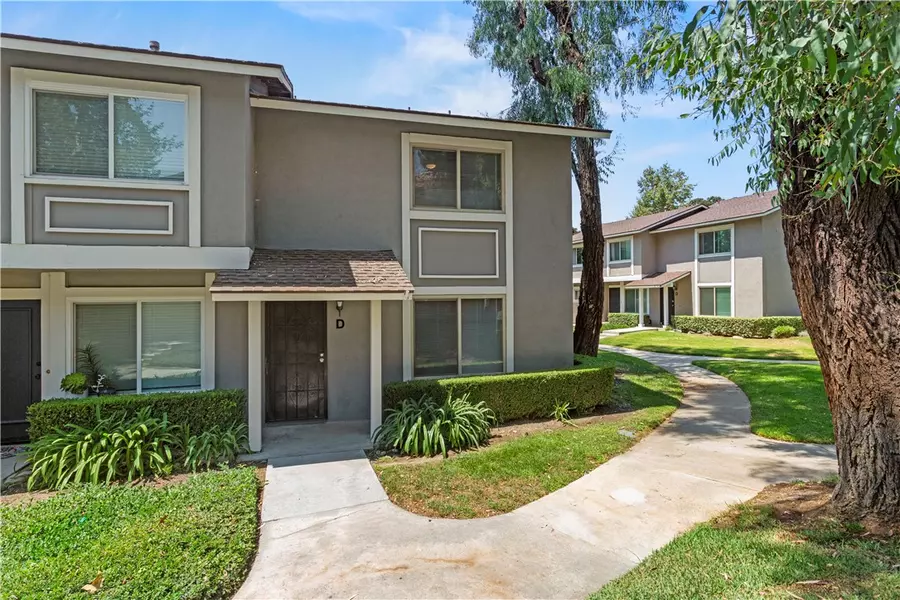 5421 E Pine Ridge WAY #D, Anaheim, CA 92807