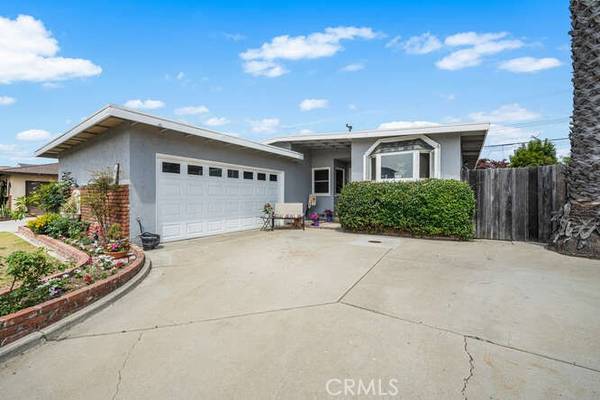 815 Marvista AVE S, Seal Beach, CA 90740