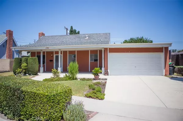 1192 Dorset LN, Costa Mesa, CA 92626