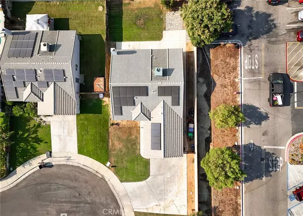 Bakersfield, CA 93308,228 Redwood Meadow DR