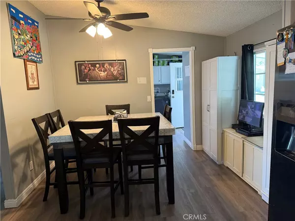 Riverside, CA 92503,3663 Buchanan ST #106