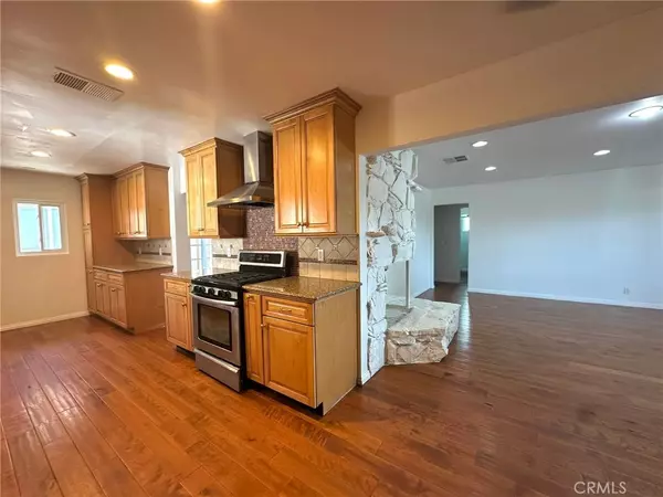 Anaheim, CA 92804,1830 W Bernardy PL #A
