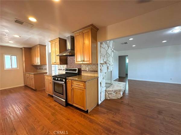 Anaheim, CA 92804,1830 W Bernardy PL #A