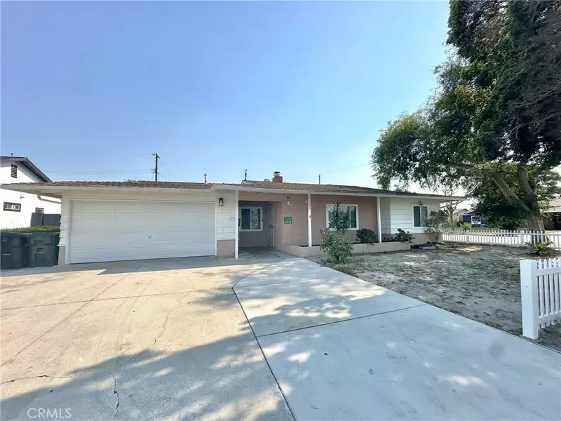 1830 W Bernardy PL #A, Anaheim, CA 92804