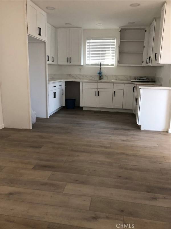 Riverside, CA 92503,8975 Delano DR