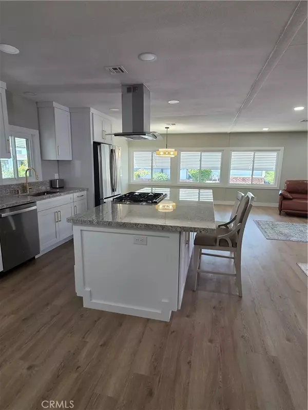 La Habra, CA 90631,620 Lake Ridge Way #45