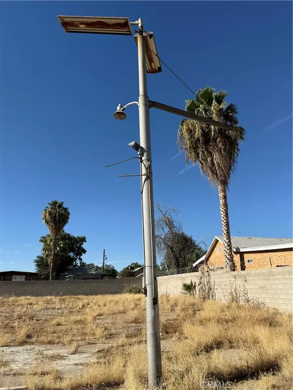 Bakersfield, CA 93305,2111 Alta Vista DR
